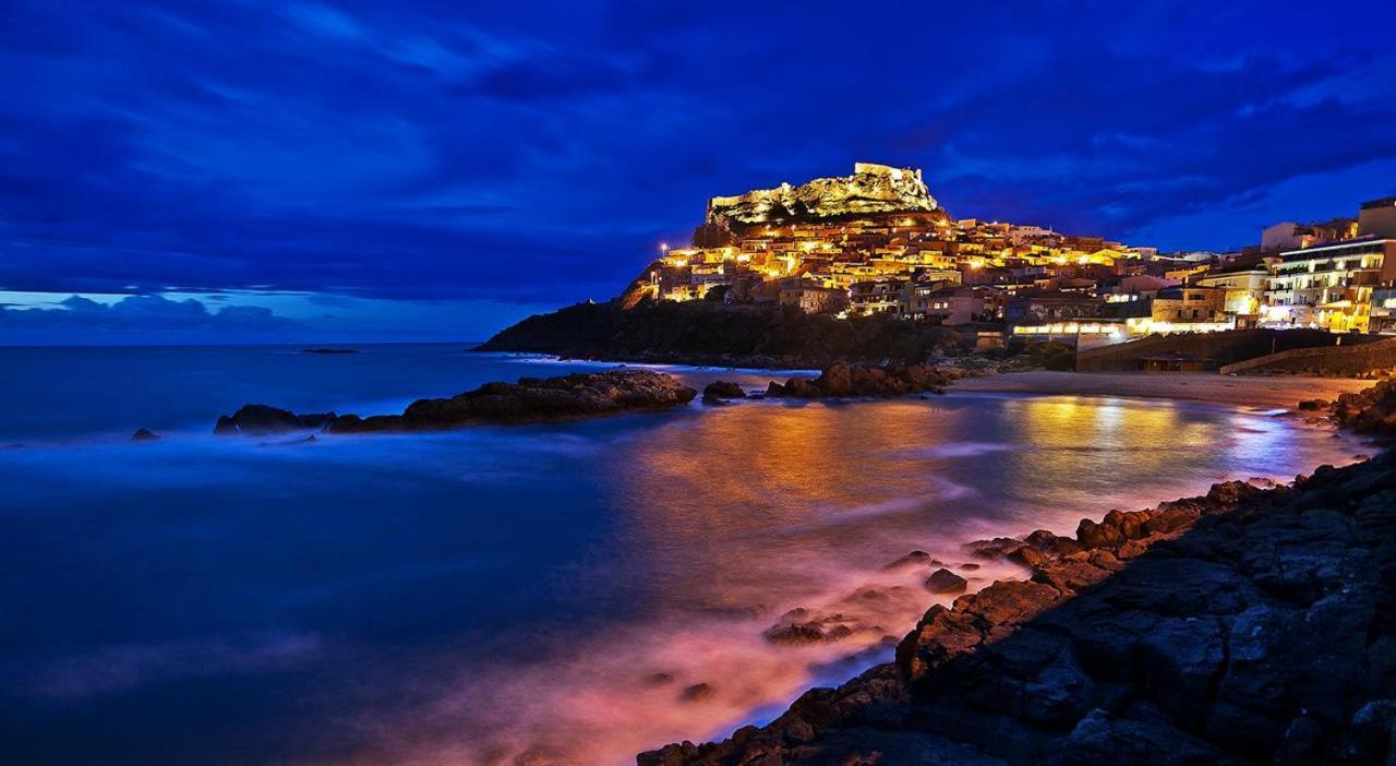 Casa Al Mare Con Parcheggio Privato Casa vacanze Castelsardo